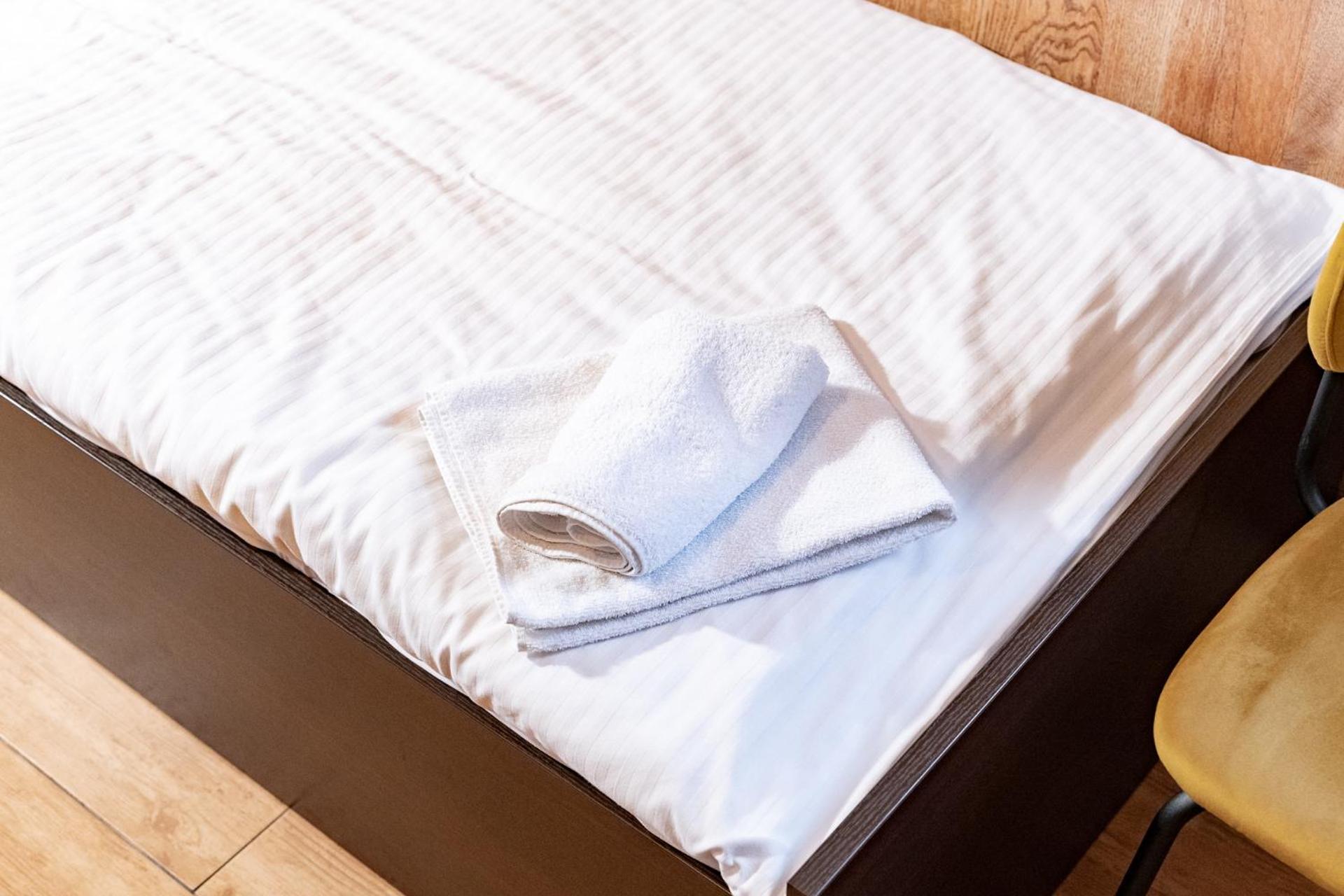 Hotel Taurus اوسترافا المظهر الخارجي الصورة