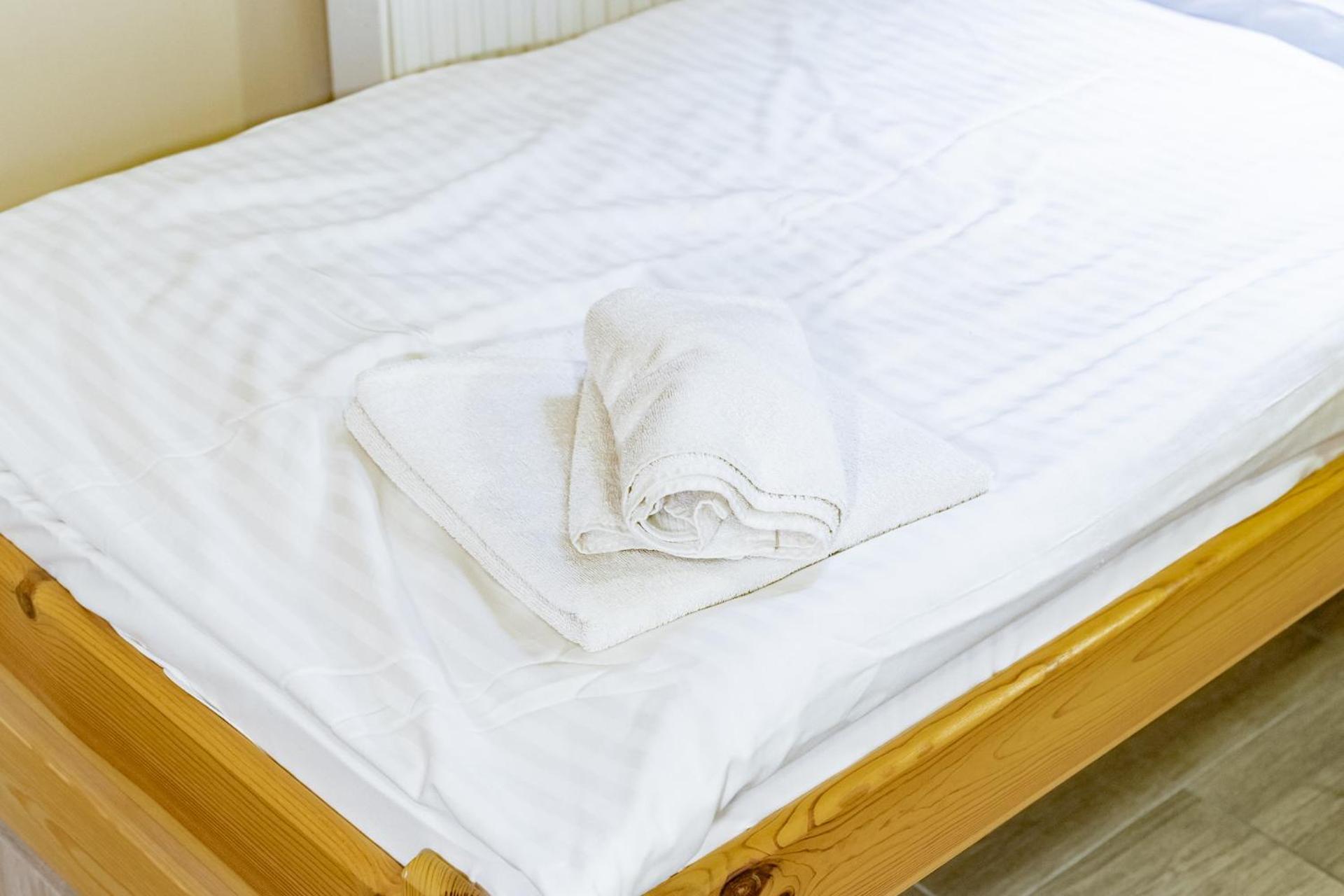 Hotel Taurus اوسترافا المظهر الخارجي الصورة
