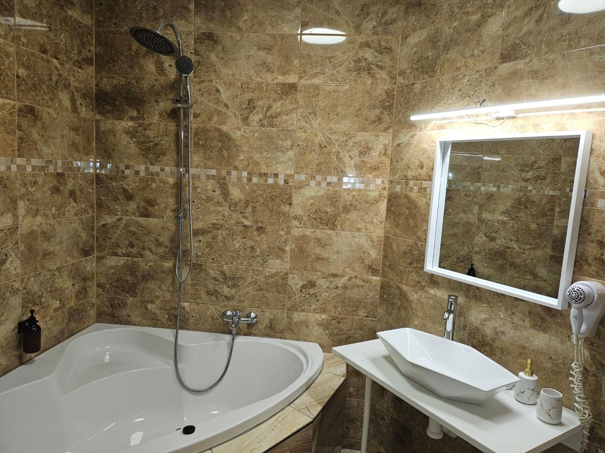Hotel Taurus اوسترافا المظهر الخارجي الصورة