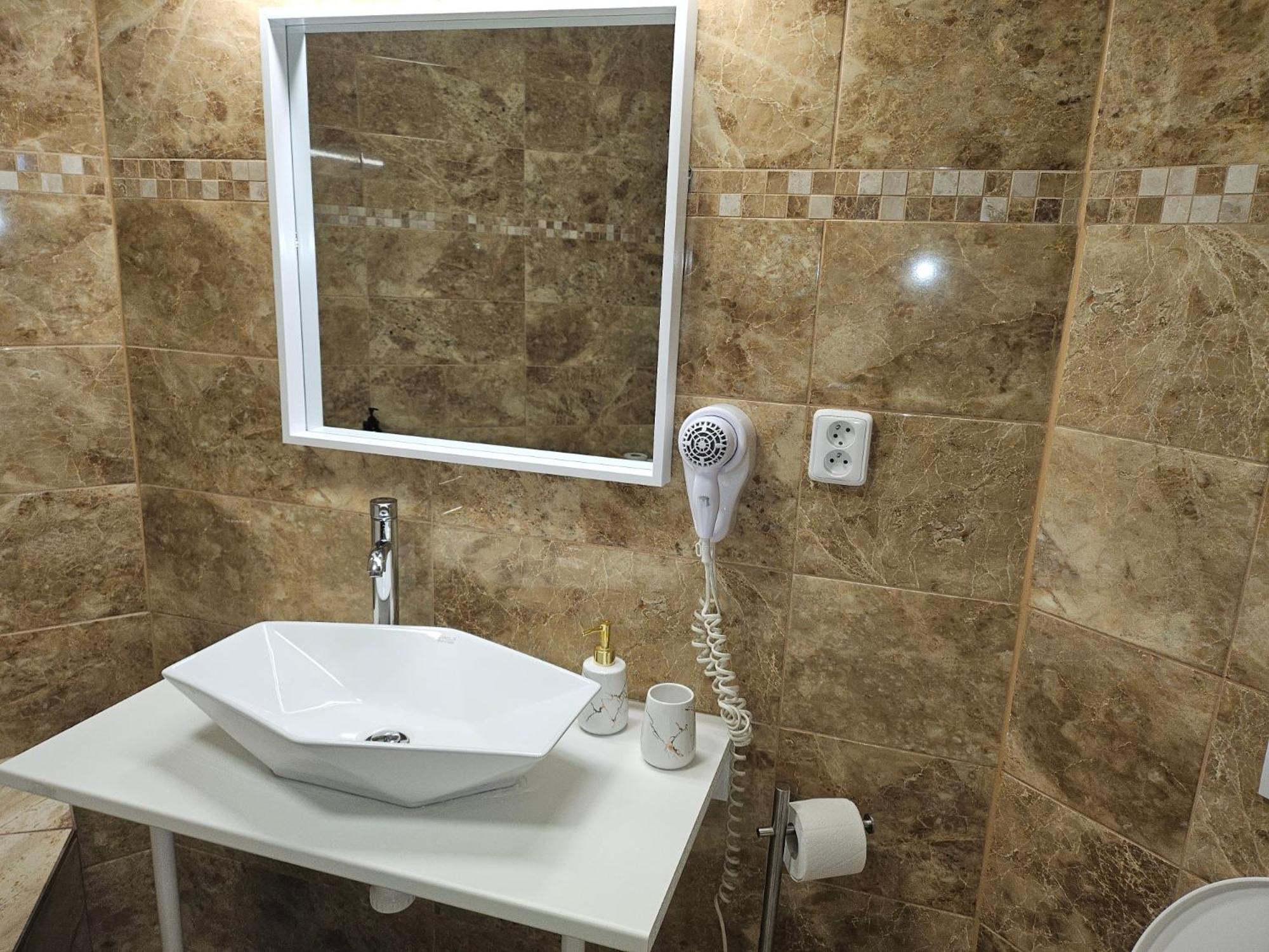 Hotel Taurus اوسترافا المظهر الخارجي الصورة